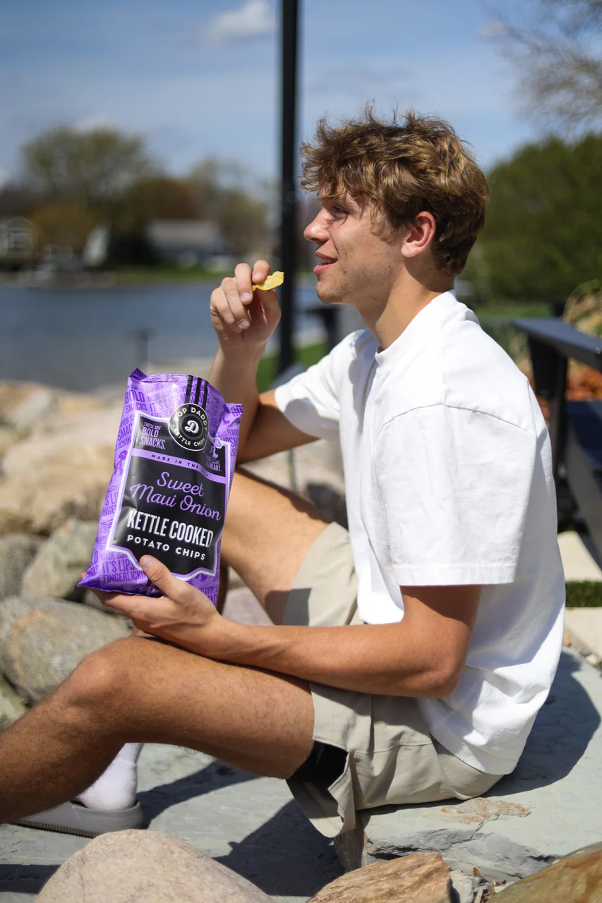 Sweet Maui Onion Kettle Cooked Potato Chips - Image 4