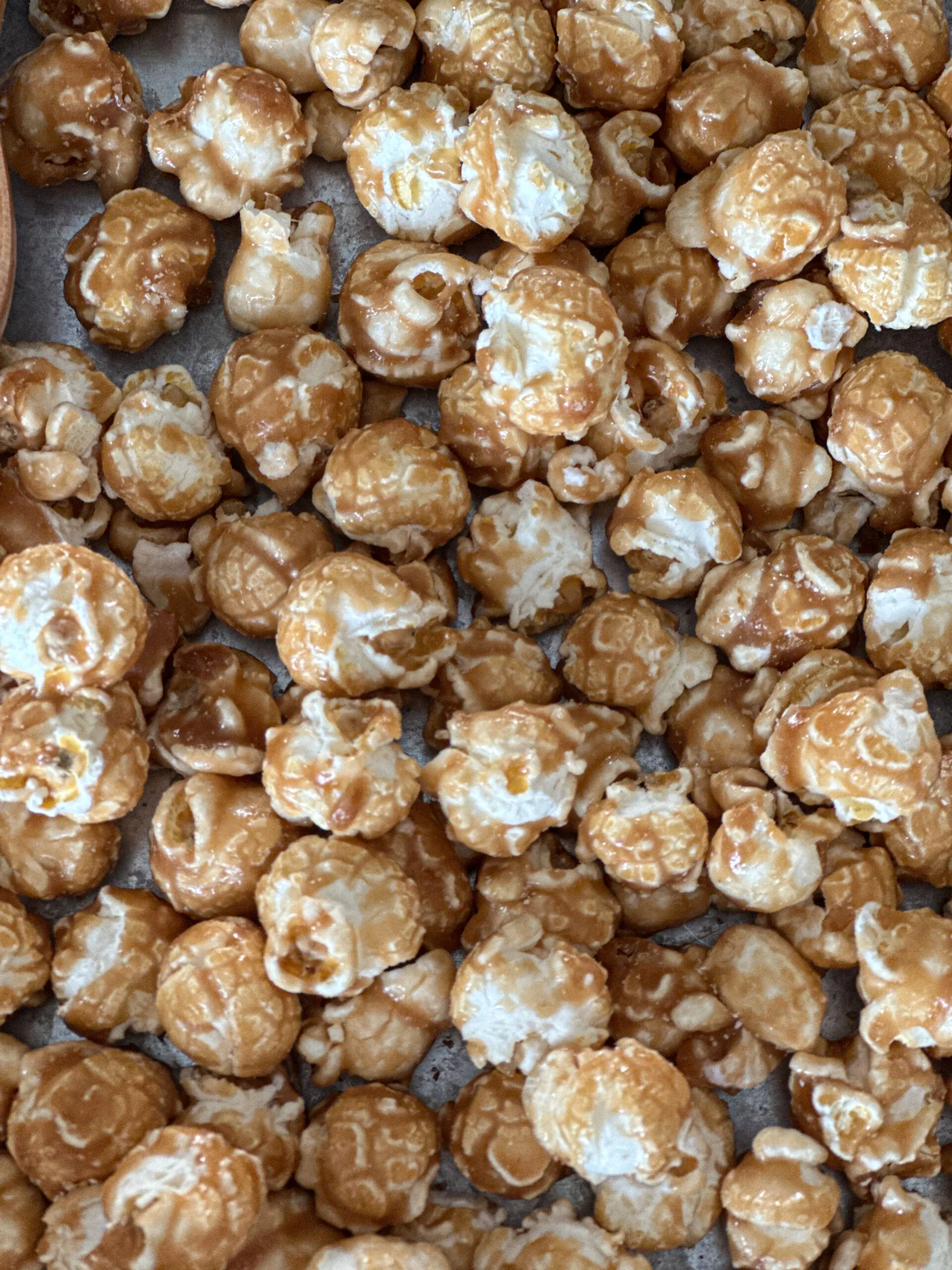 Premium Buttery Caramel Corn Family Reserve - Image 4
